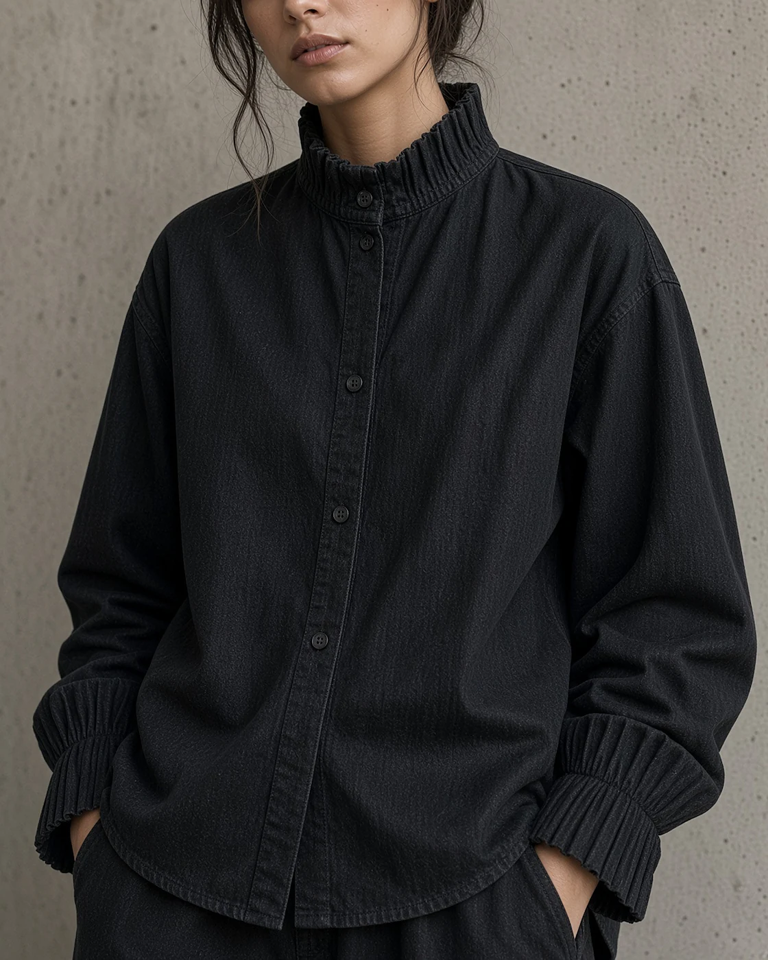 the denim shirt, women’s fit